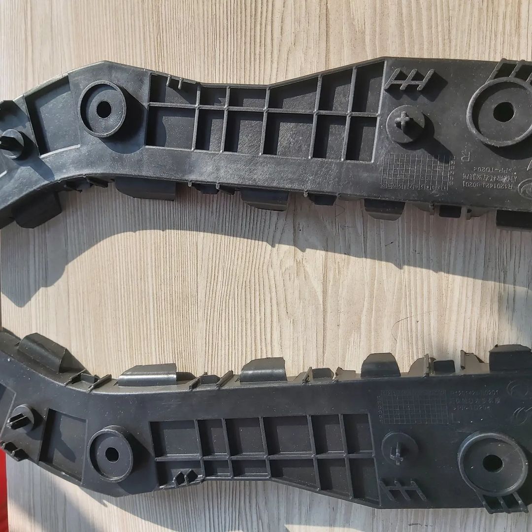 مجموعه‌ای کامل از قطعات یدکی